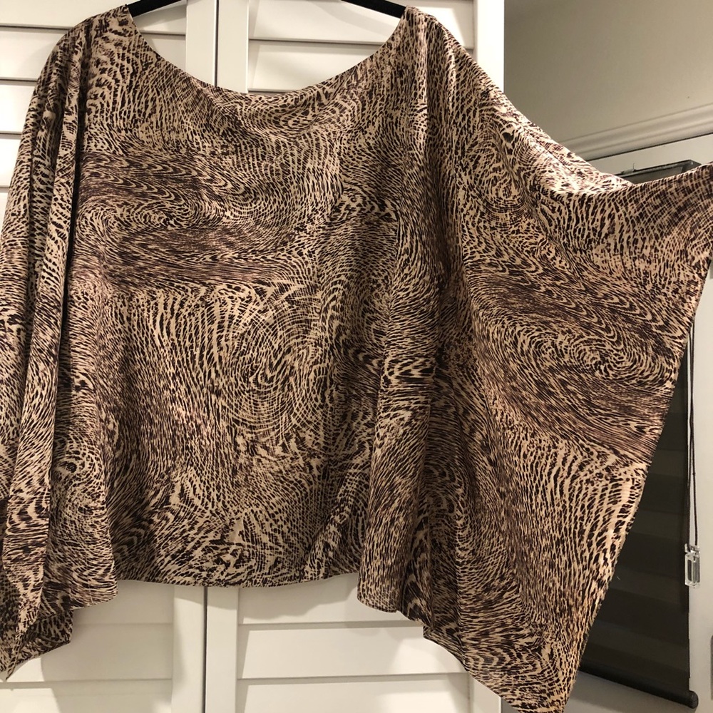 Alice + Olivia Batwing Blouse Animal Print Top Brown Tan Small - Picture 2 of 7